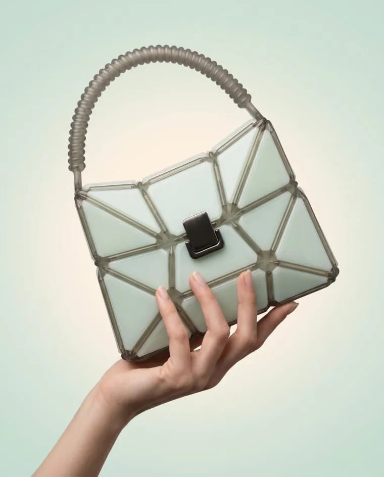 Product-design inspiration: a translucent geometric handbag